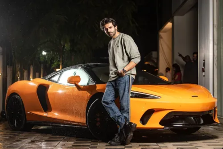 Kartik Aaryan’s Bhool Bhulaiyaa 2 emerges his biggest HIT overseas, grosses over 260 cr. worldwide!