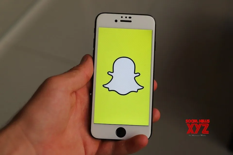 Snapchat to display local restaurants nearby in Snap Map