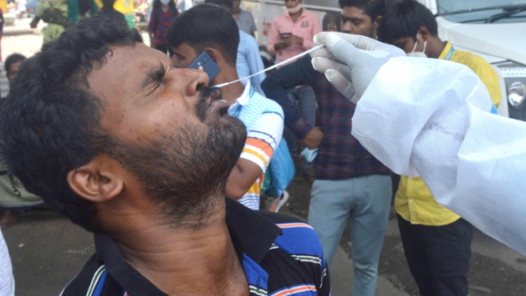 Delhi’s daily Covid tally rises to 400, one new death