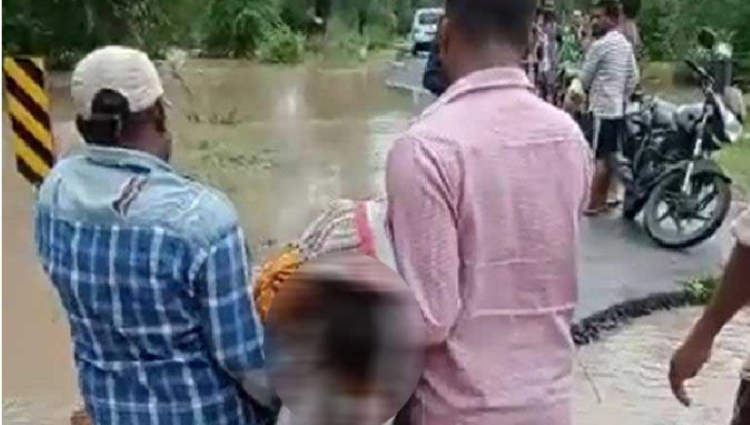 Gujarat: Girl dies after family fails to reach hospital on time due to rains