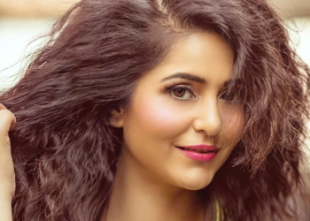 Popular TV actress Charrul Malik regrets divide between film and TV stars