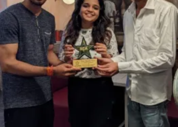 Qaseem Haider Qaseem and Shreya Kulkarni received SEA 2022 from the award organizer Kartik Paliwal
