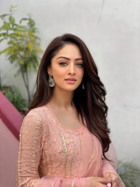 Sandeepa Dhar shares her ‘first day at shoot’ experience of working on Imtiaz Ali’s upcoming show Dr. Arora