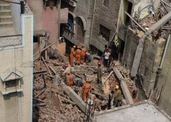 1 killed, 4 injured as shuttering collapses in UP, CM orders probe