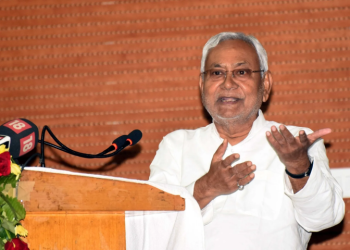 All opposition leaders will sit together in Delhi soon, says Nitish