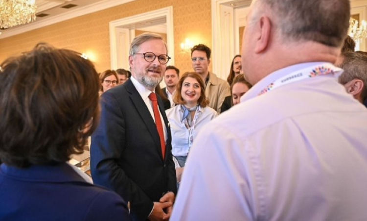 Czech govt approves electricity, gas price cap
