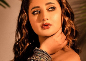 Rashami Desai: I love Navratri and Garba