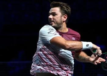 Moselle Open: Wawrinka sinks Sousa, will face Medvedev in second round