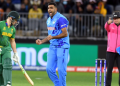 Ashwin in disbelief after Kohli drops a dolly in Ind-SA match