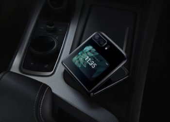 Motorola announces global debut of ‘Moto Razr 2022’