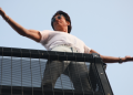 SRK consoles a heartbroken fan