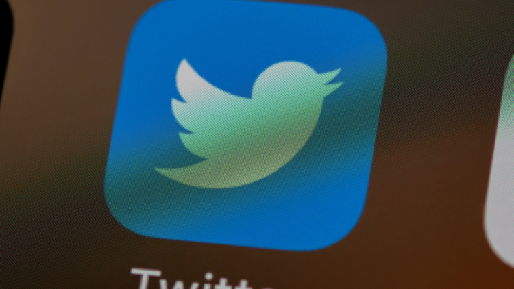 Twitter faces class-action lawsuit over mass layoffs without notice