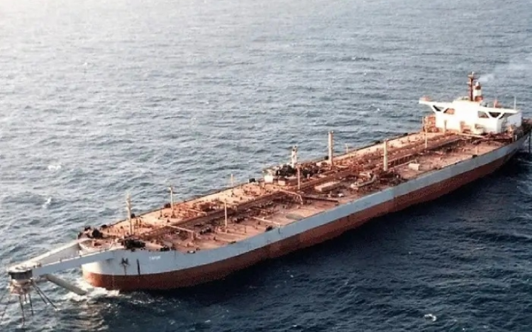 15 oil vessels blocked at Turkish Straits amid EU sanctions on Russian oil