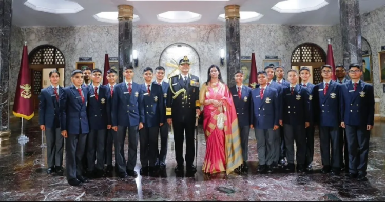 Akshay shares ‘fascinating’ pics of first batch of NDA women cadets