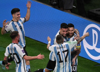 Messi, Alvarez score as Argentina down Australia to reach quarters