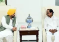 Punjab CM meets KCR, discusses national politics