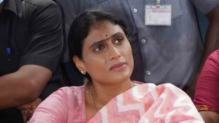 YSRTP only party fighting for people of Telangana: Sharmila