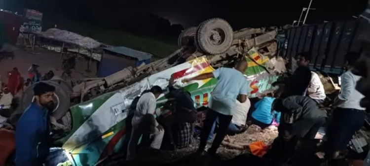6 killed, over 50 injured in road accident in MP’s Sidhi