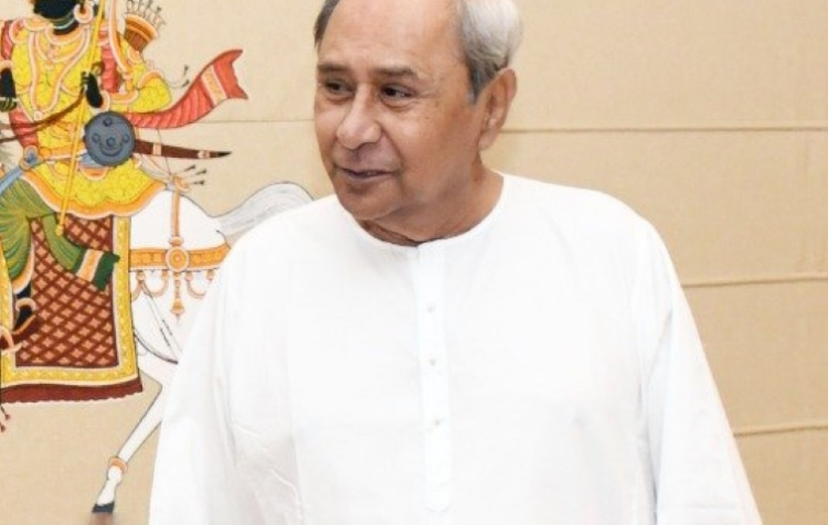 Odisha CM receives ‘Best State for Promotion of Sports’ award in Mumbai