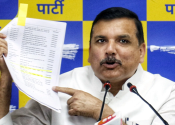 AAP seeks LG Saxena’s removal over 2002 Sabarmati Ashram assault case