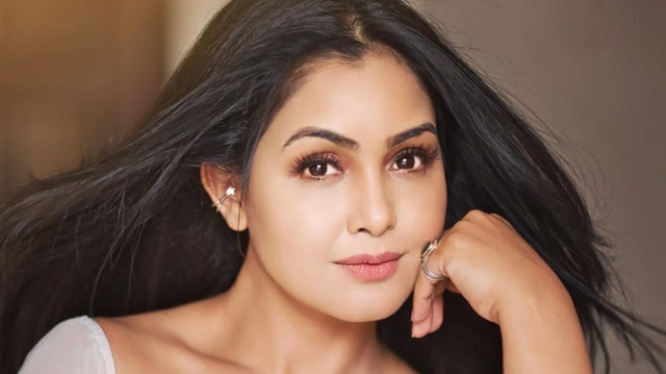 After separation, Shubhangi Atre wants to focus on her career