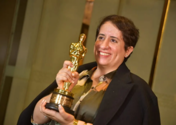 Jubilant Guneet Monga reaches Mumbai after Oscar conquest