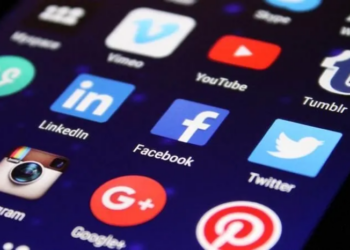 Social media users who share more news care less about accuracy: Study