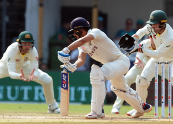 You can’t survive on this pitch with defence: Harbhajan covers Gill’s poor show in Indore