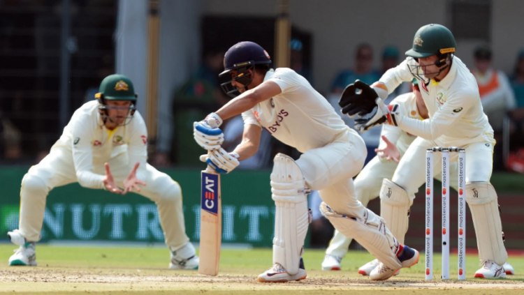 You can’t survive on this pitch with defence: Harbhajan covers Gill’s poor show in Indore