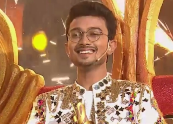 Ayodhya’s Rishi Singh picks up ‘Indian Idol 13’ trophy and Rs 25 lakh cheque