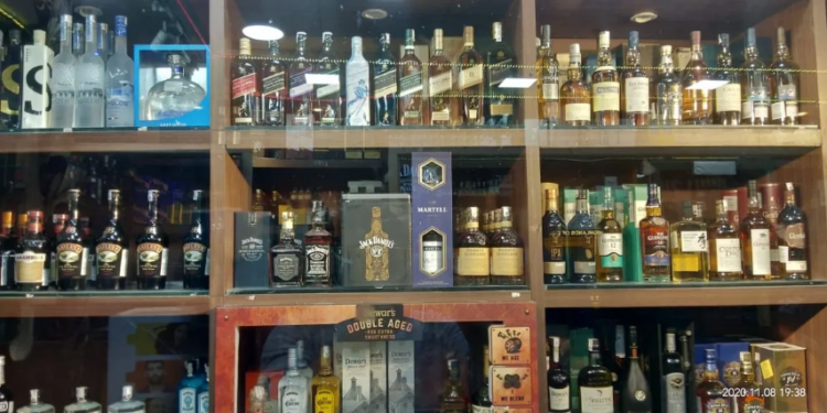Delhi court allows CBI to interrogate liquor bizman in excise policy case