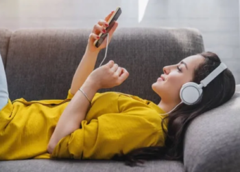 Listening to music can make your medicines more effective: Study