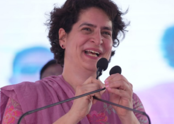 Priyanka meets Shettar, other Cong leaders in K’taka