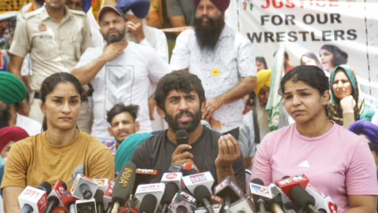 Wrestlers’ protest: Delhi Police file status report before court, record victims’ statements