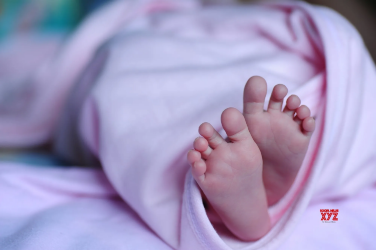 Doctors save preterm baby born without enough oxygen
