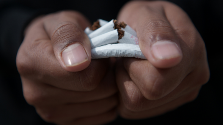 Early smoking cessation may boost survival in lung cancer patients