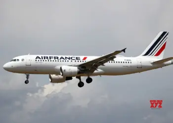 Techie attempts to open emergency door on Paris-Bengaluru flight, arrested