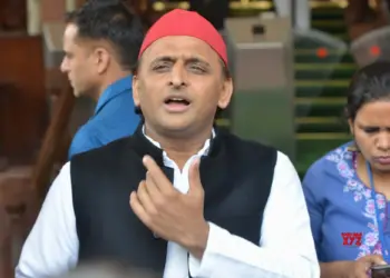 Akhilesh accuses Yogi Adityanath of nepotism