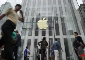 Apple may become world’s largest smartphone brand by early 2024