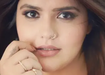 Huge Bigg Boss Fan, But Don’t Want To Participate Says Anjali Anand