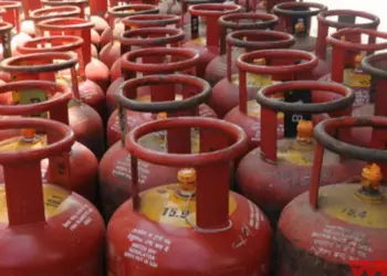 LPG price cut to have financial implication of Rs 7,680 cr in current fiscal