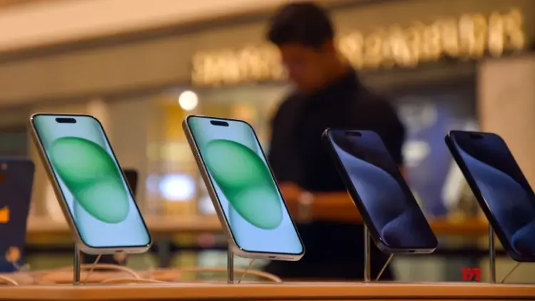 Mobile phone exports from India cross Rs 45,000 cr in April-Aug period, Apple leads