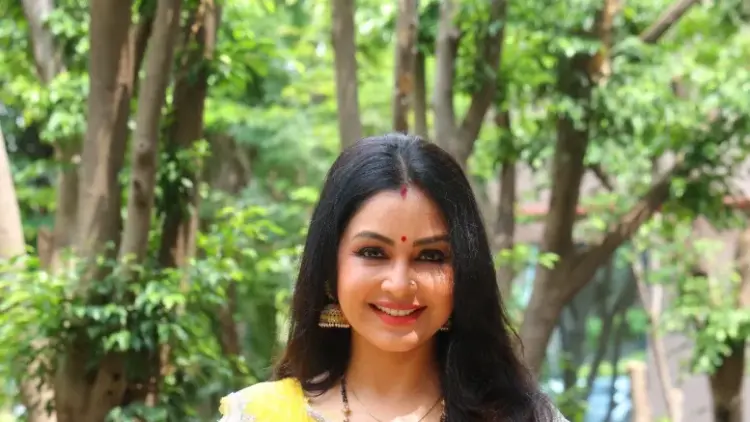 Shubhangi Atre recollects how her family used to host over 100 guests during Ganeshotsav