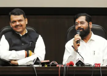 Amid Maha political turmoil, Shinde, Fadnavis meet Amit Shah in Delhi