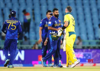 Australia issue World Cup warning with emphatic Sri Lanka victory