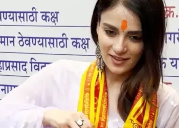 Radhika Madan Visits Siddhivinayak Temple To Seek Blessing For Sajini Shinde Ka Viral Video