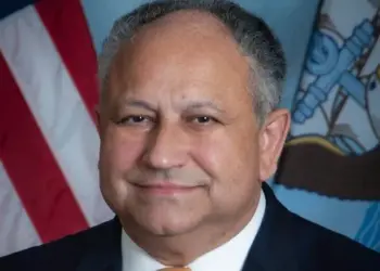 ‘Fake guide’ booked for taking US official on Taj Mahal tour