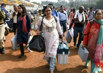 5.59 cr voters to decide the fate of MP; polling in Maoist-affected regions till 3 p.m.