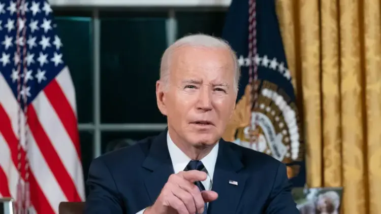 Biden unveils new 5G plan offering services to private sector