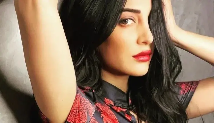 Shruti Haasan shows love for hard-edged heavy metal music